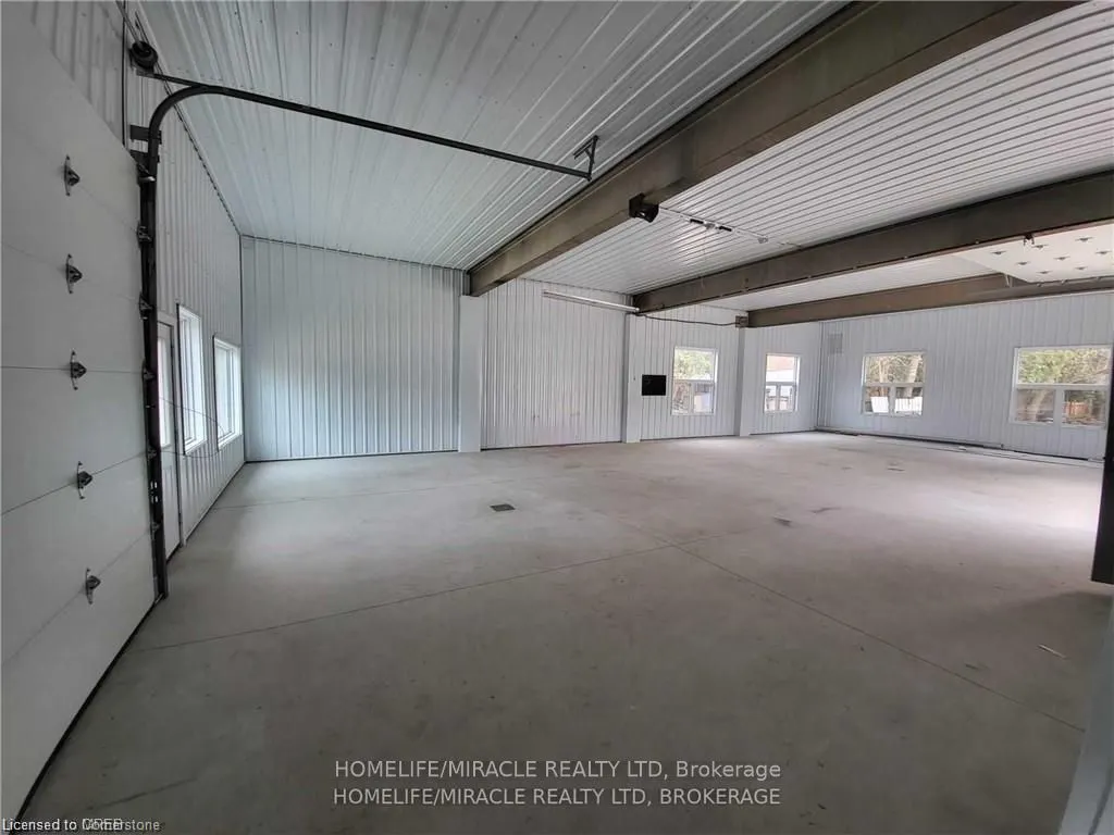 223 Garafraxa St S