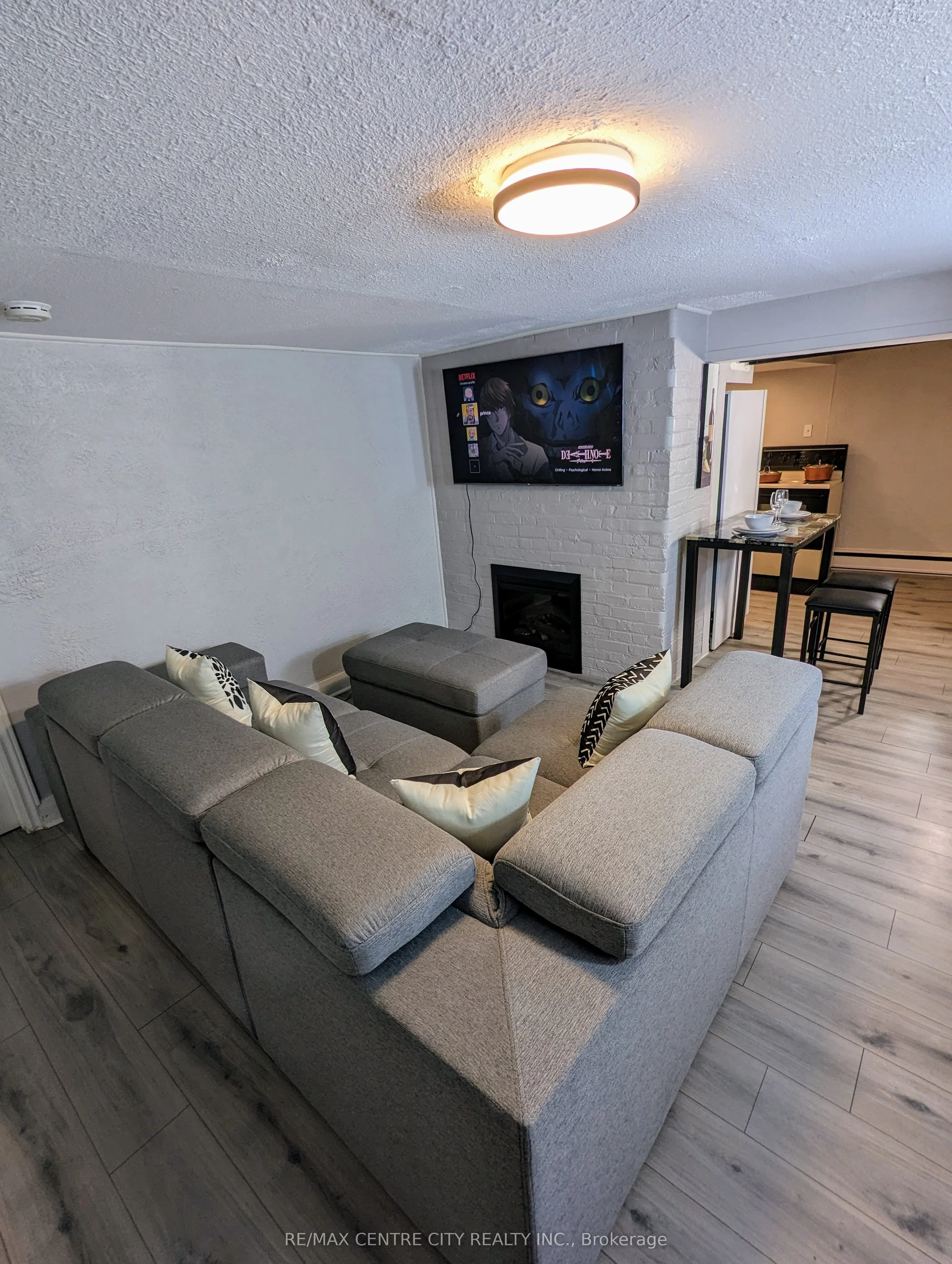 1067 Hamilton Road, #Lower