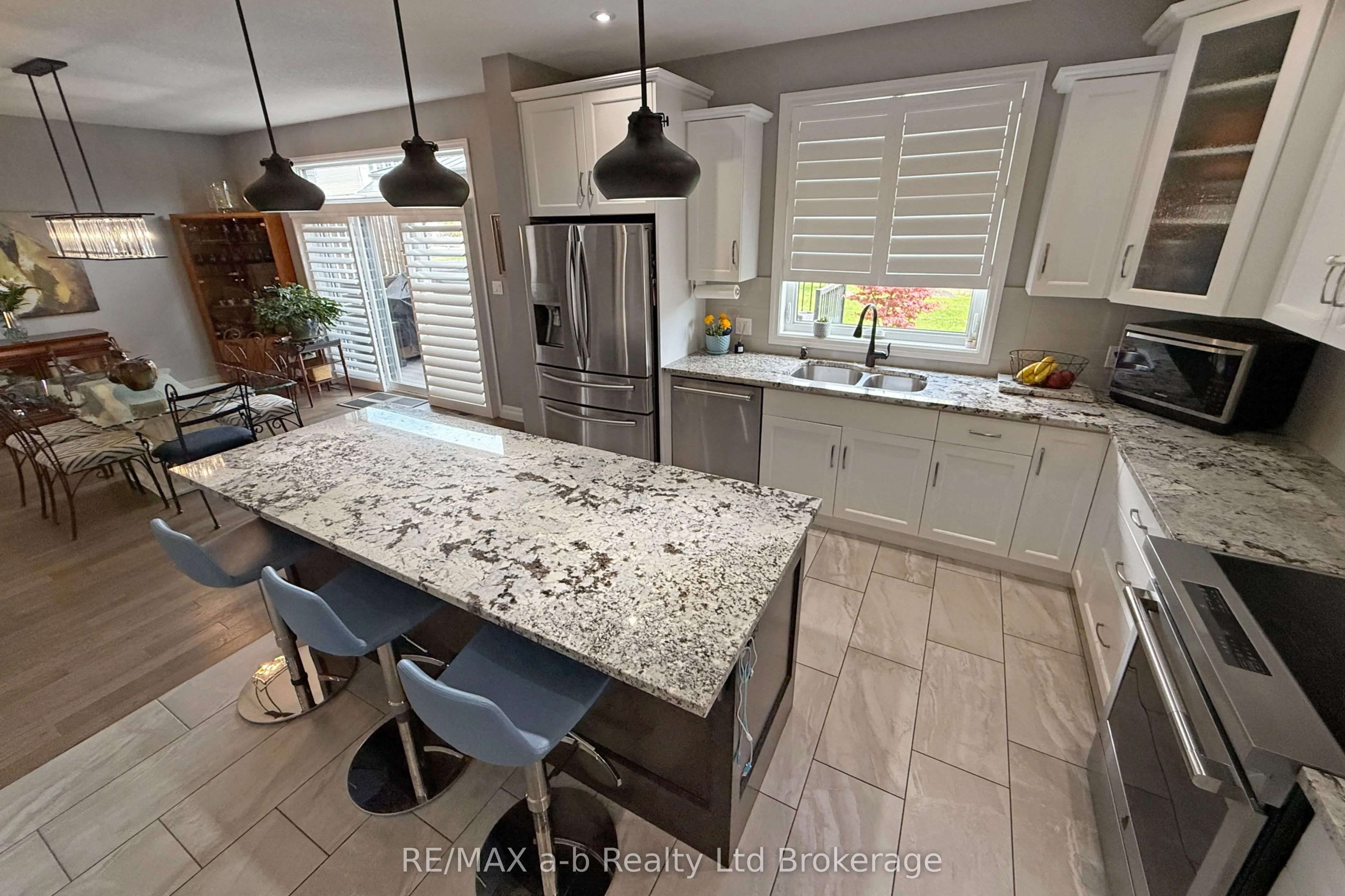 1236 Alberni Road