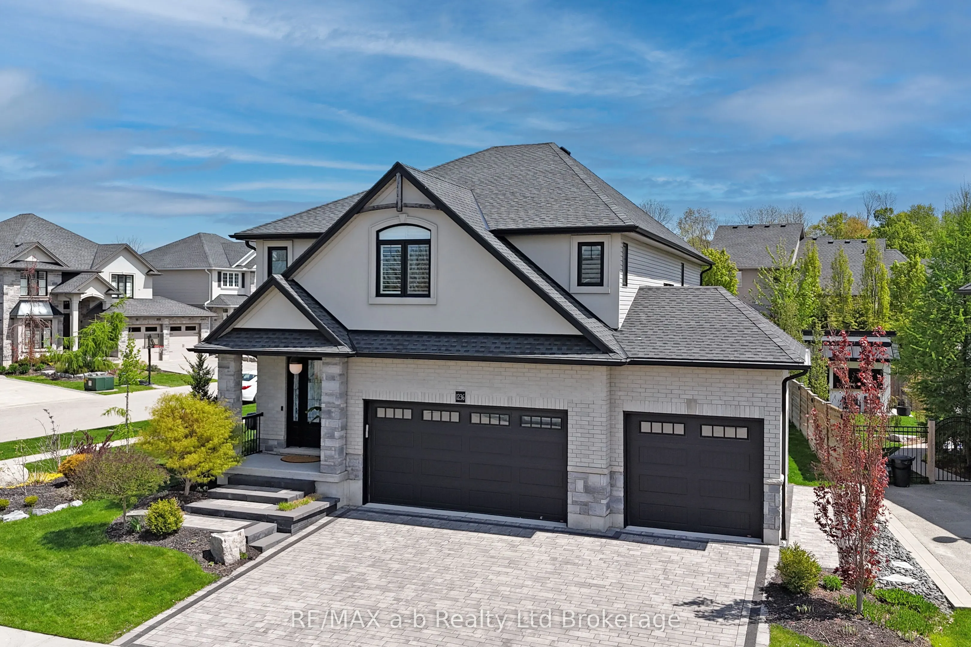 1236 Alberni Road