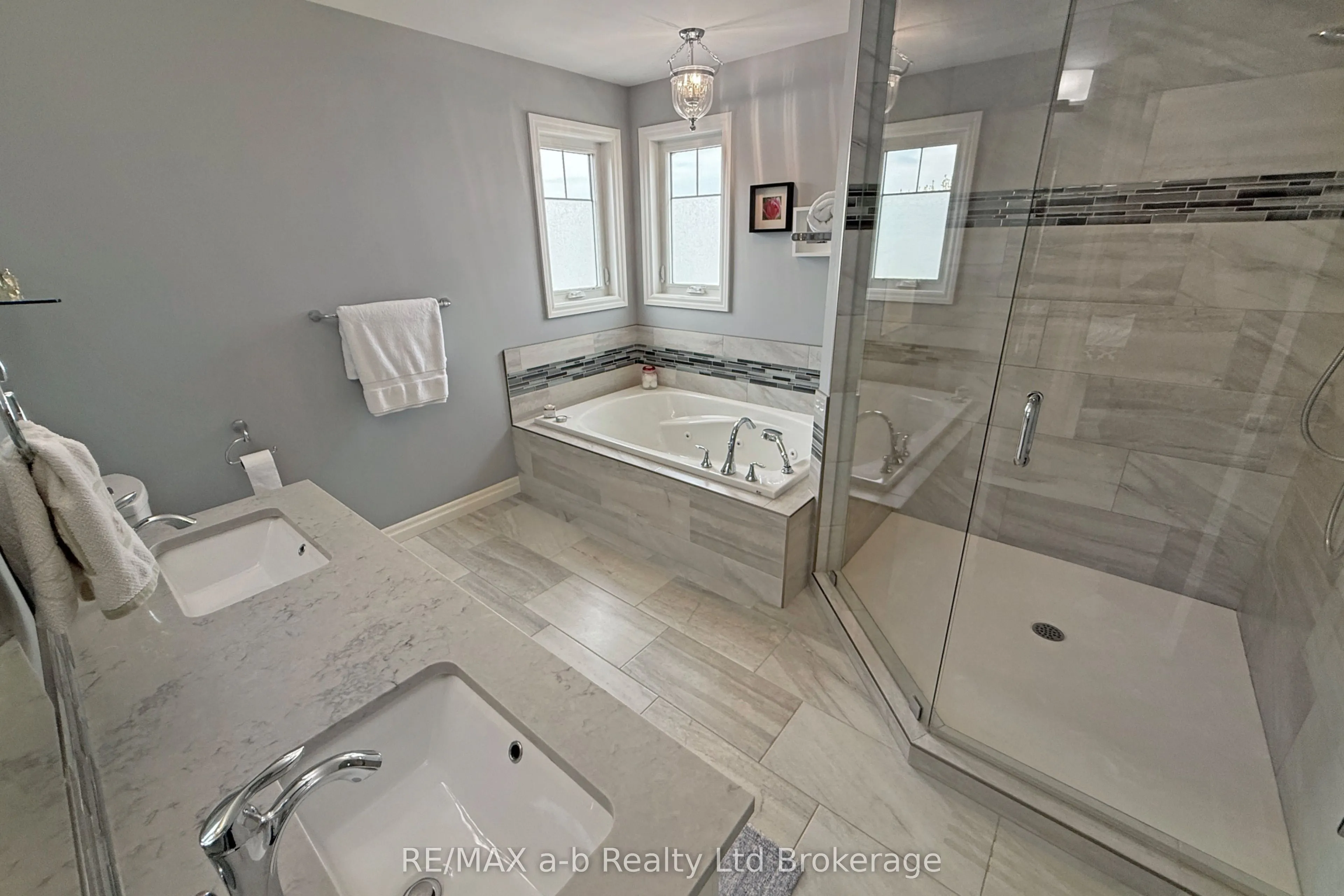 1236 Alberni Road