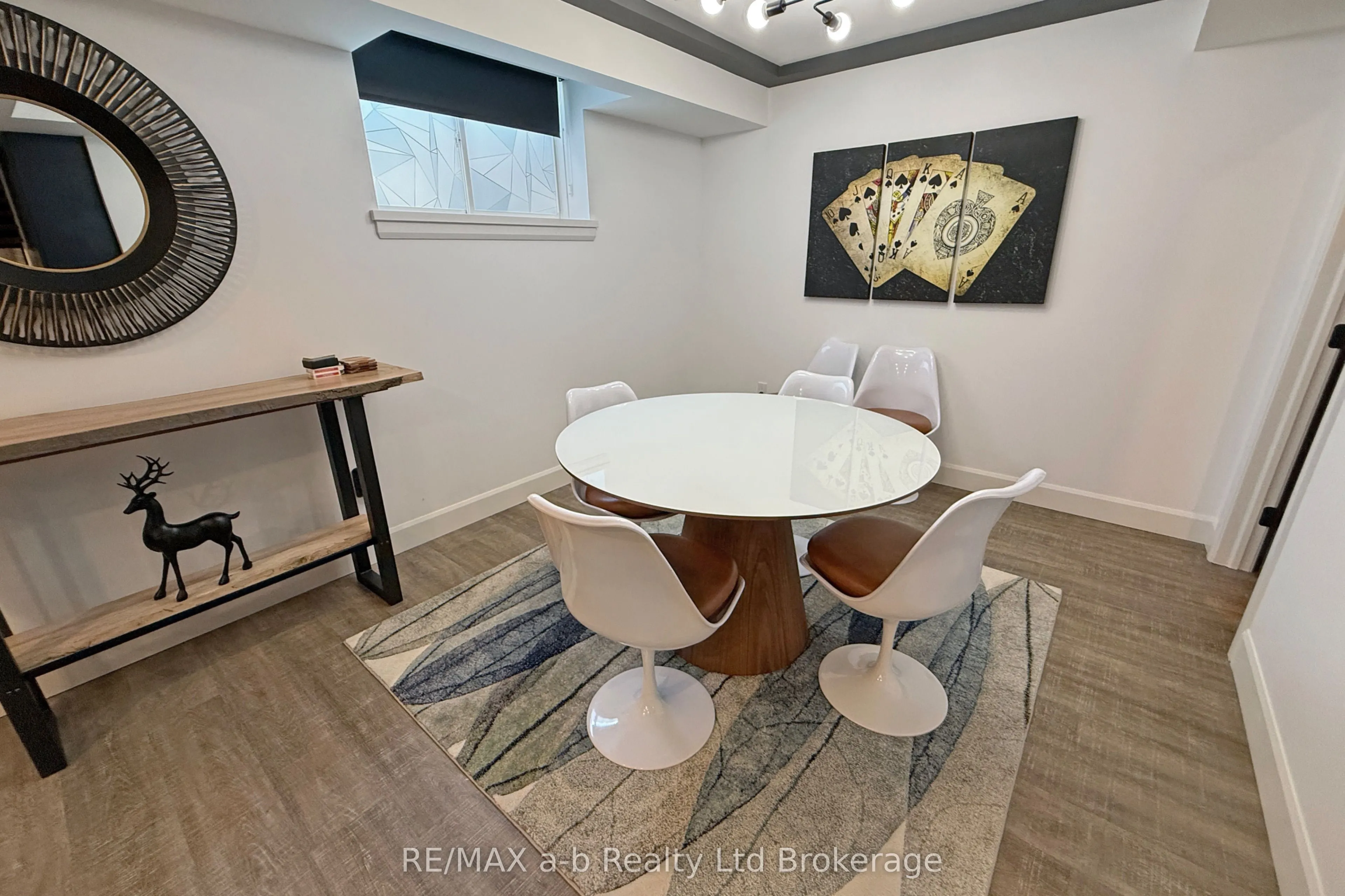 1236 Alberni Road