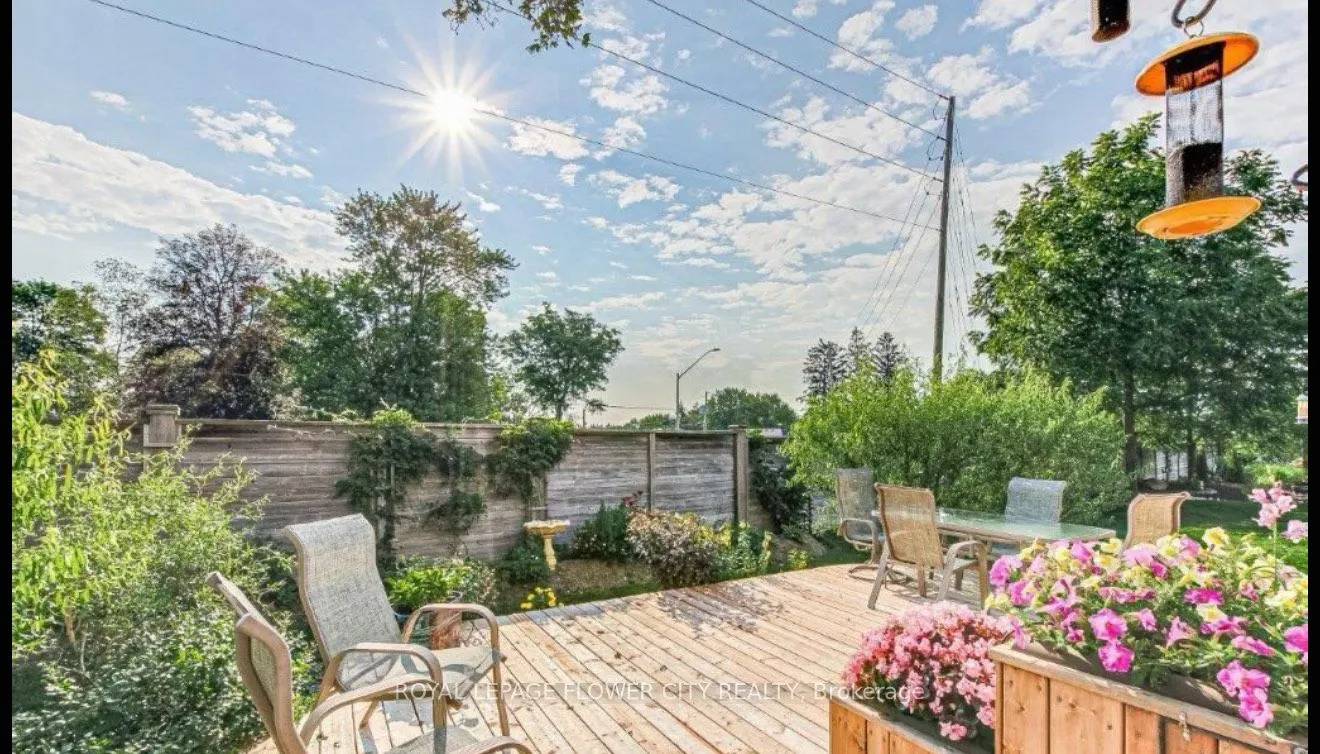 724 Garden Court