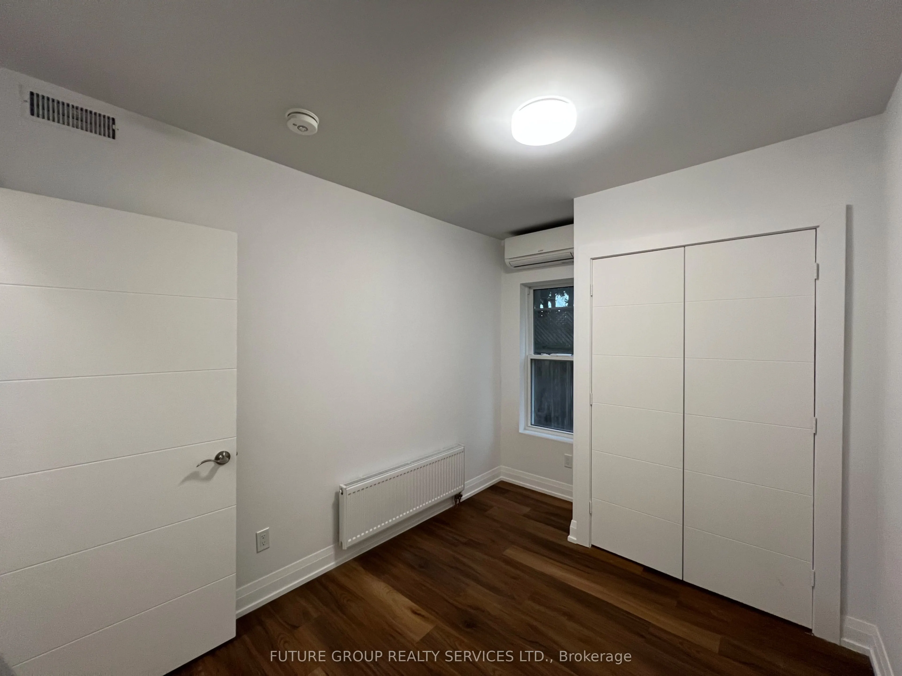 4876 Simcoe Street, #2