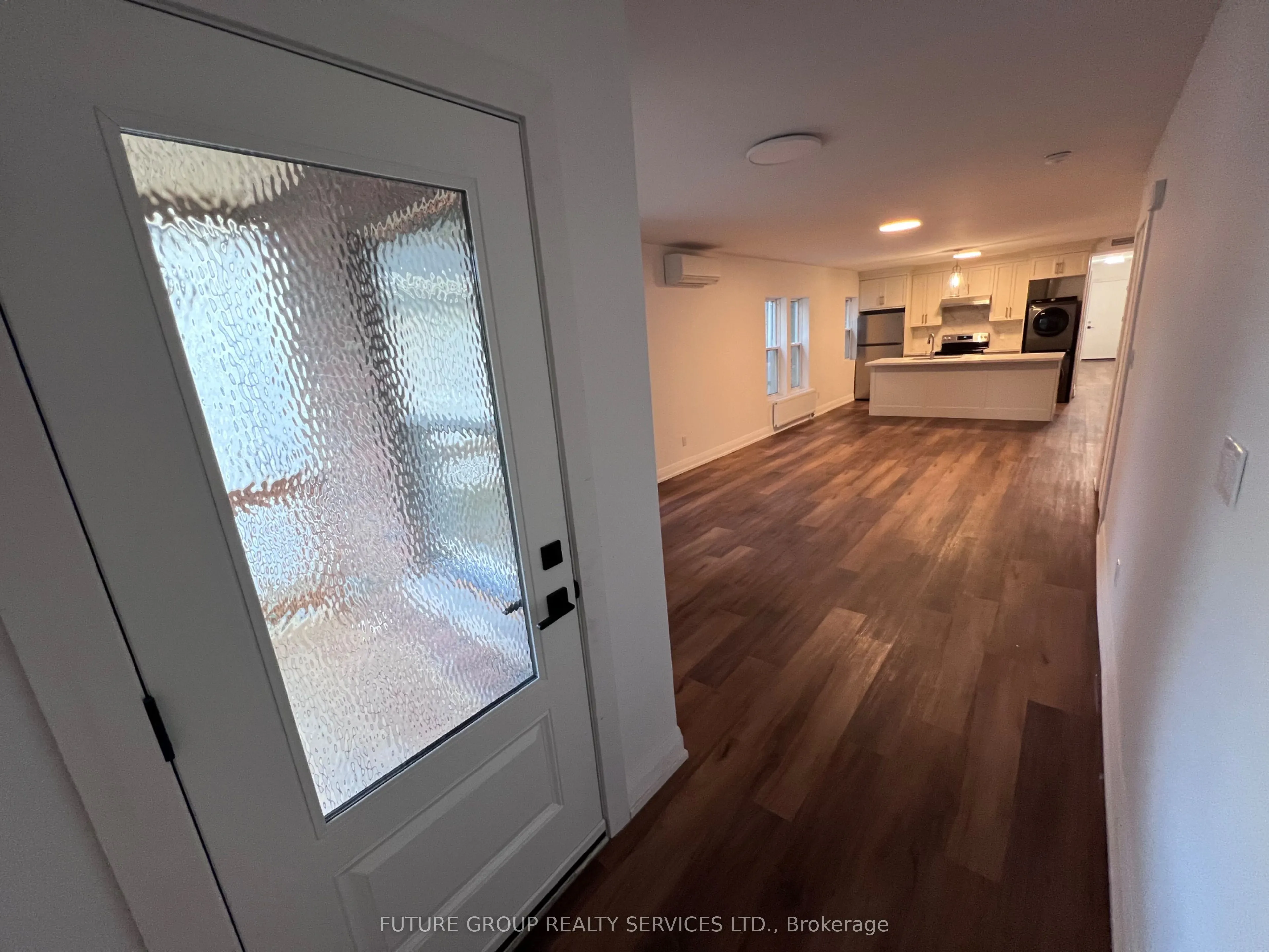 4876 Simcoe Street, #2