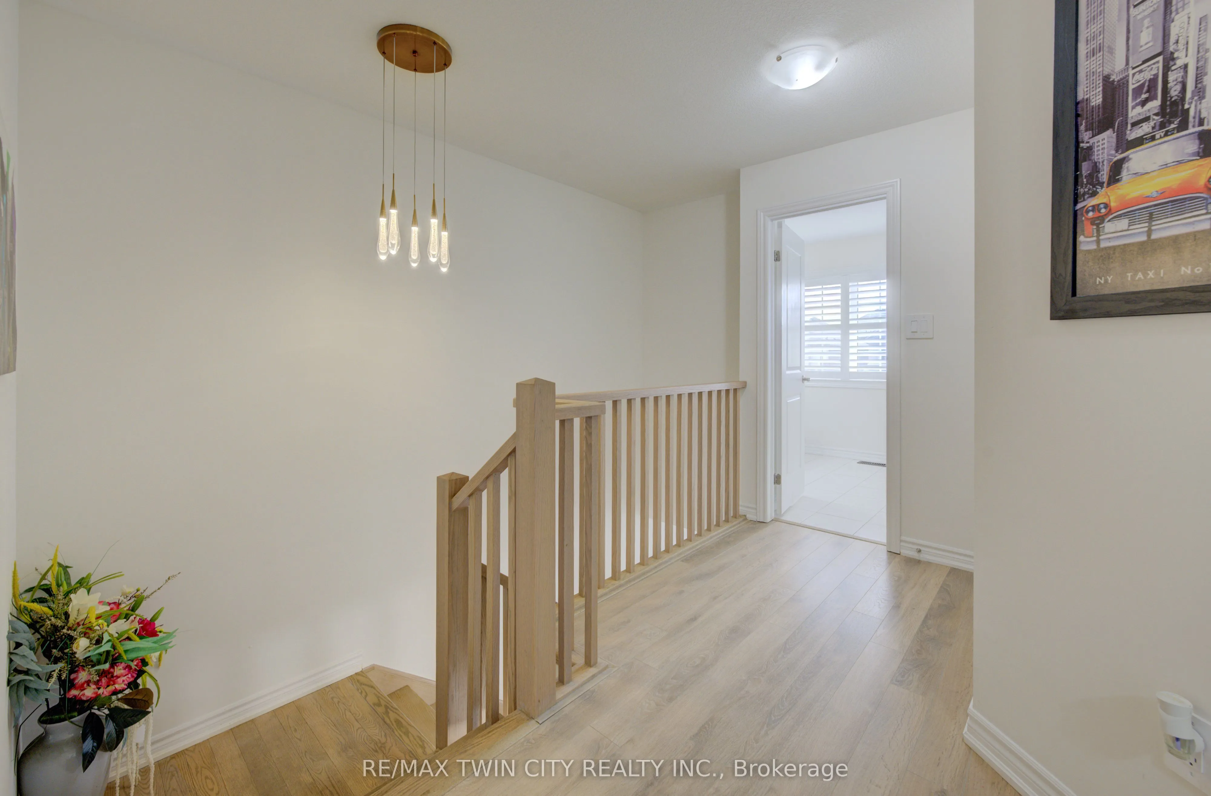 8 Whitton Drive