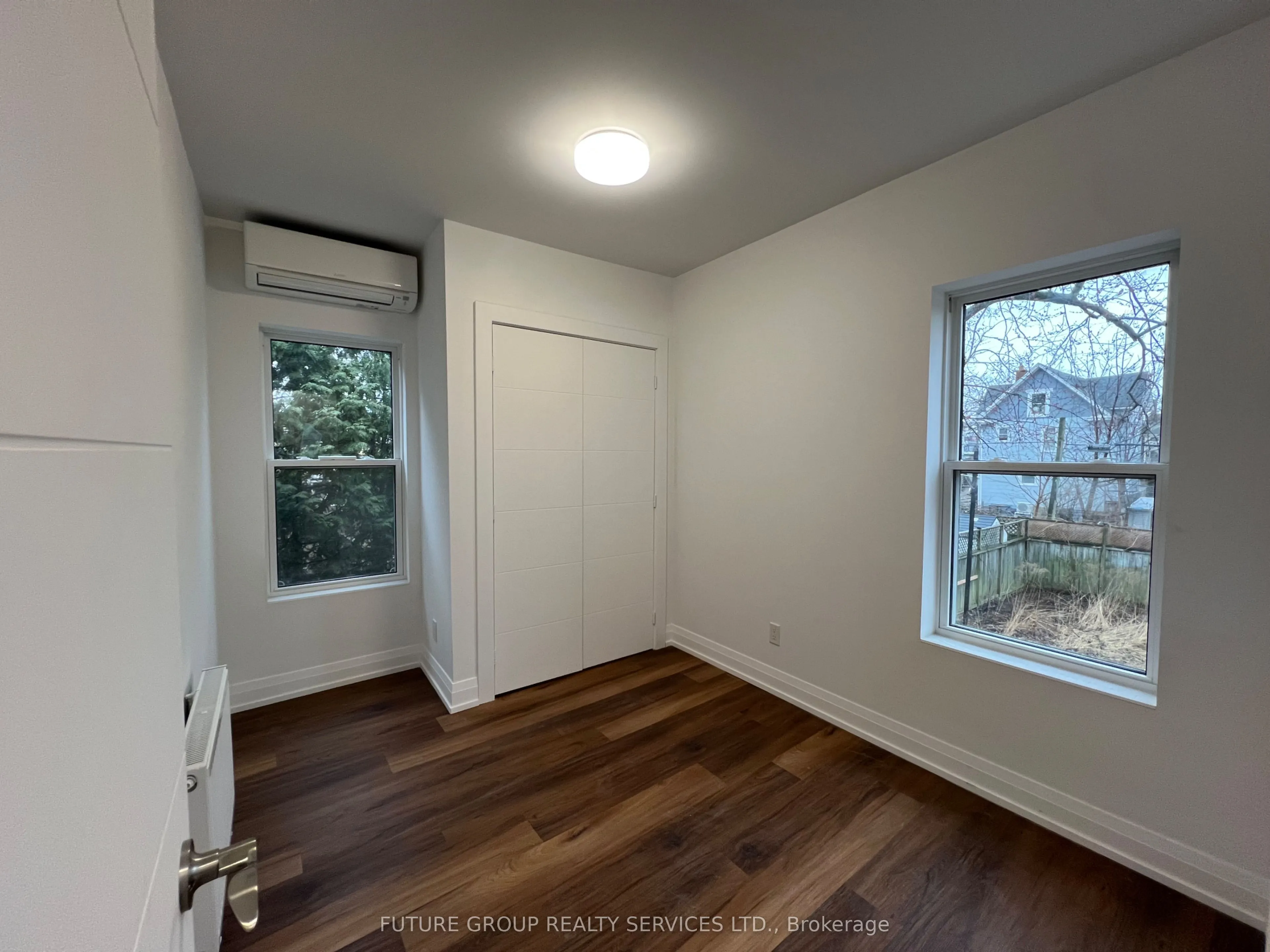 4876 Simcoe Street, #4