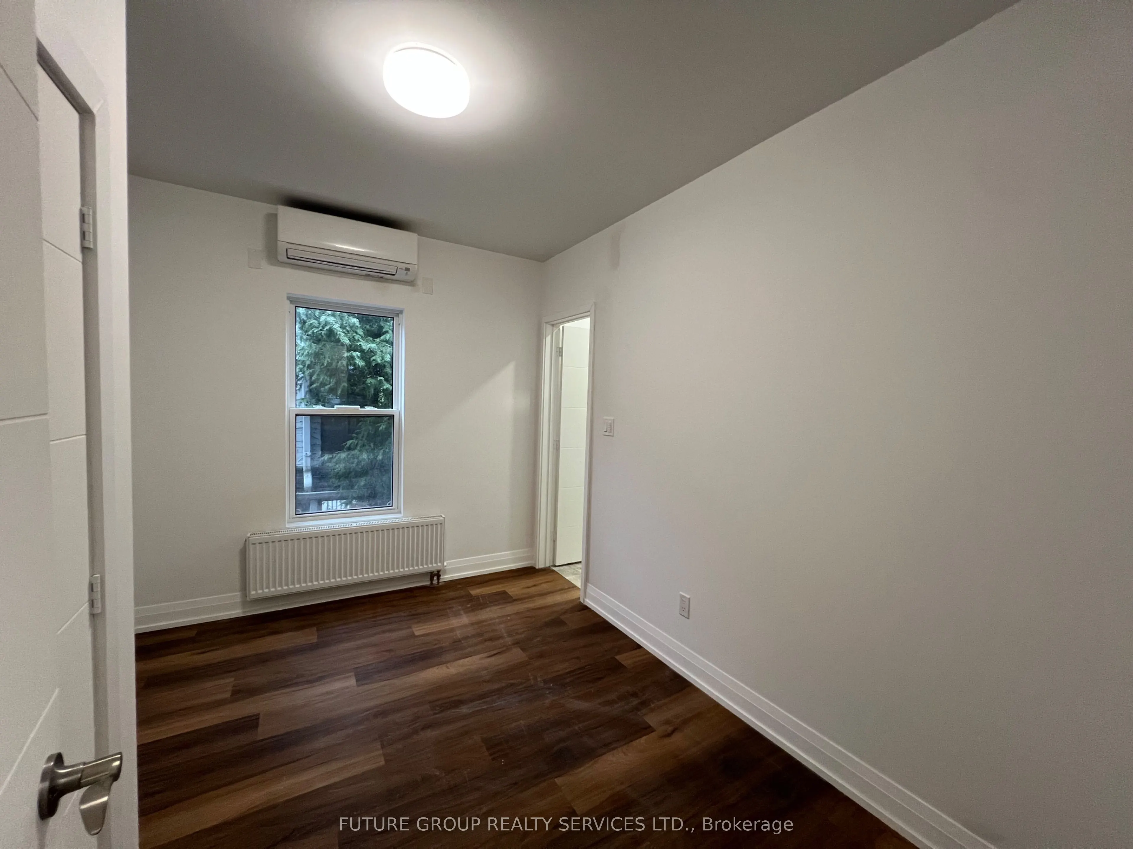 4876 Simcoe Street, #4
