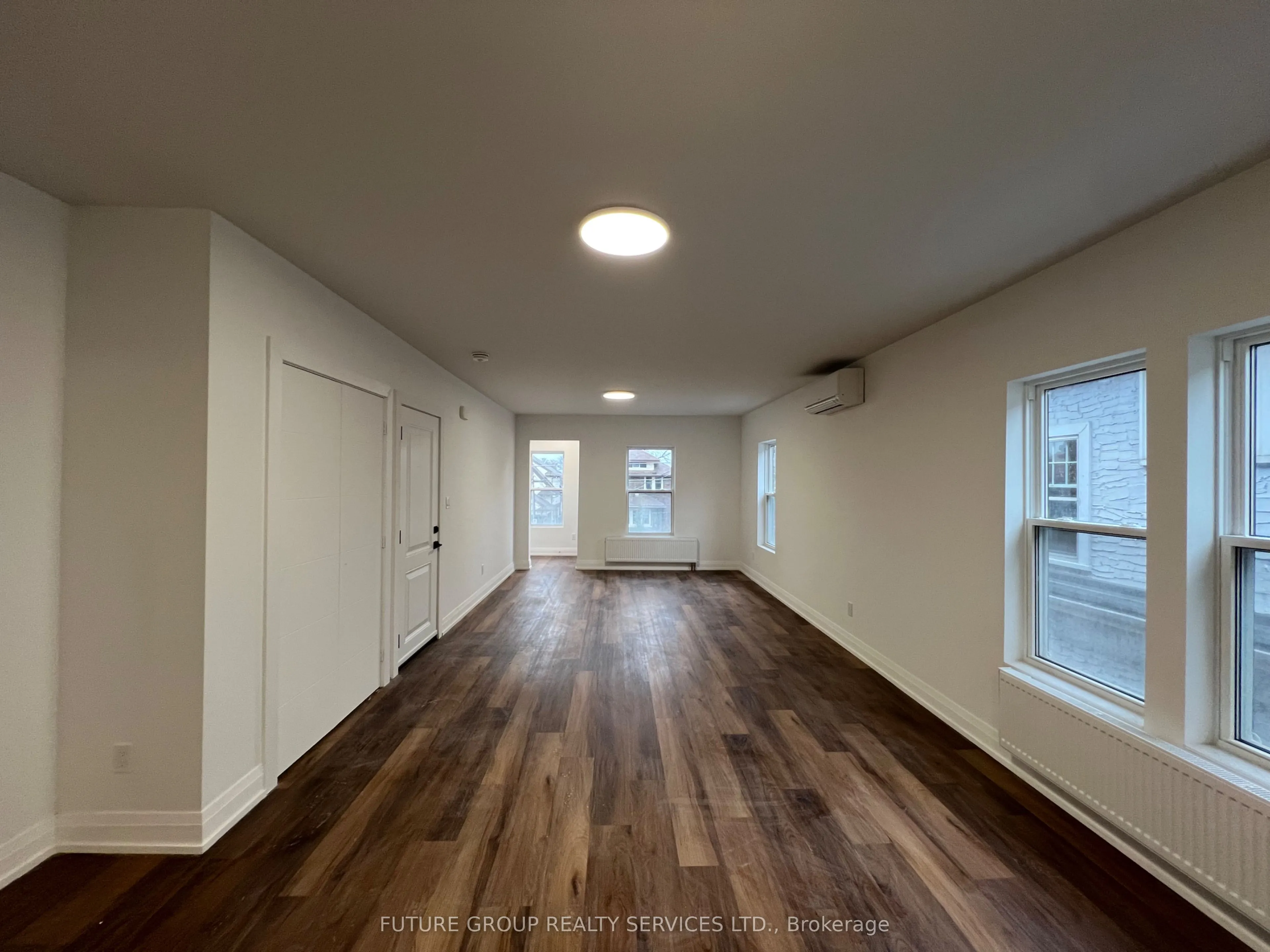 4876 Simcoe Street, #4