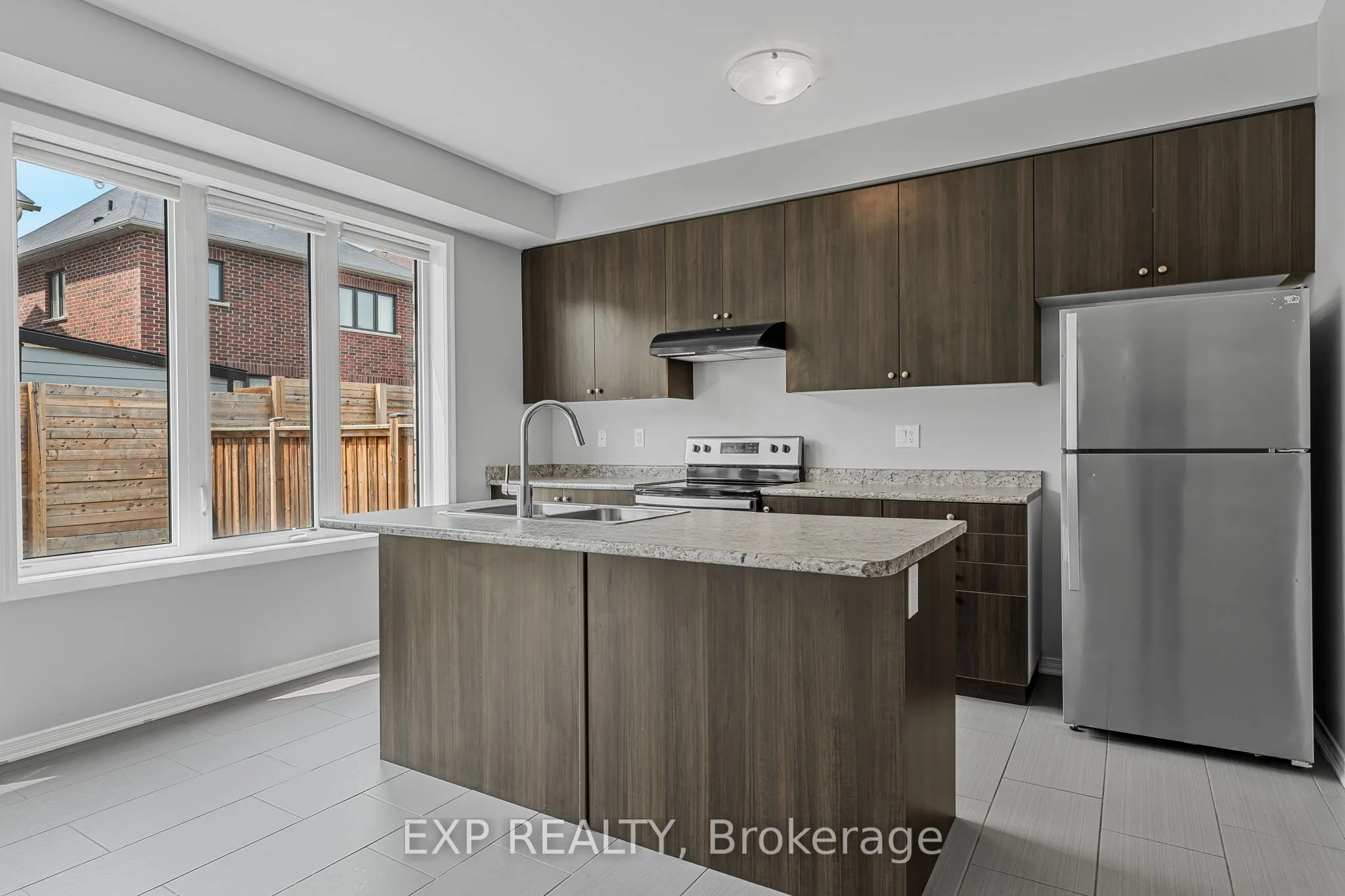 91 Arnold Marshall Boulevard