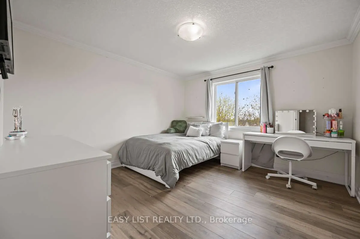 128 Marcy Crescent