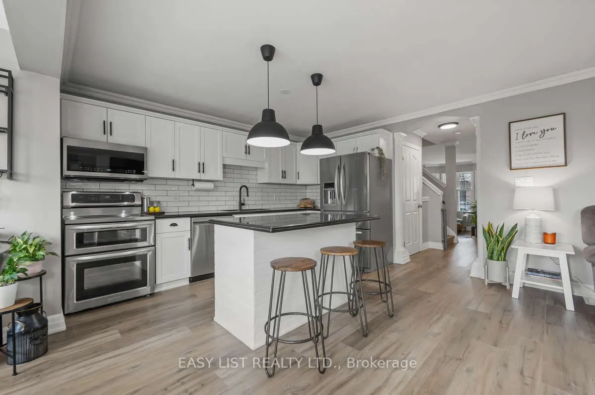 128 Marcy Crescent
