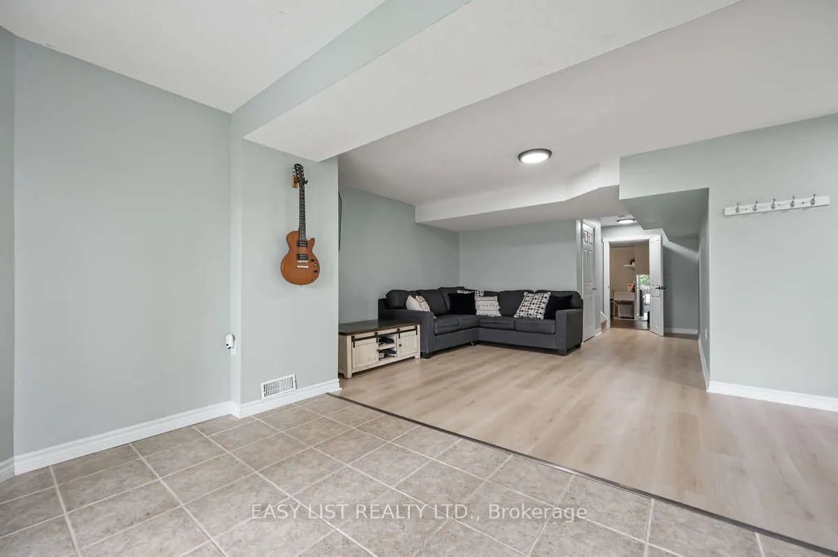 128 Marcy Crescent