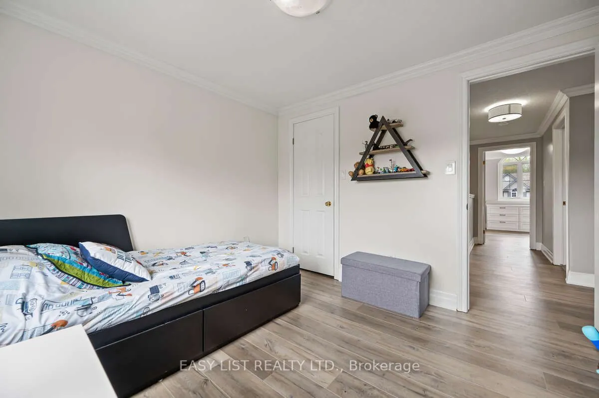 128 Marcy Crescent