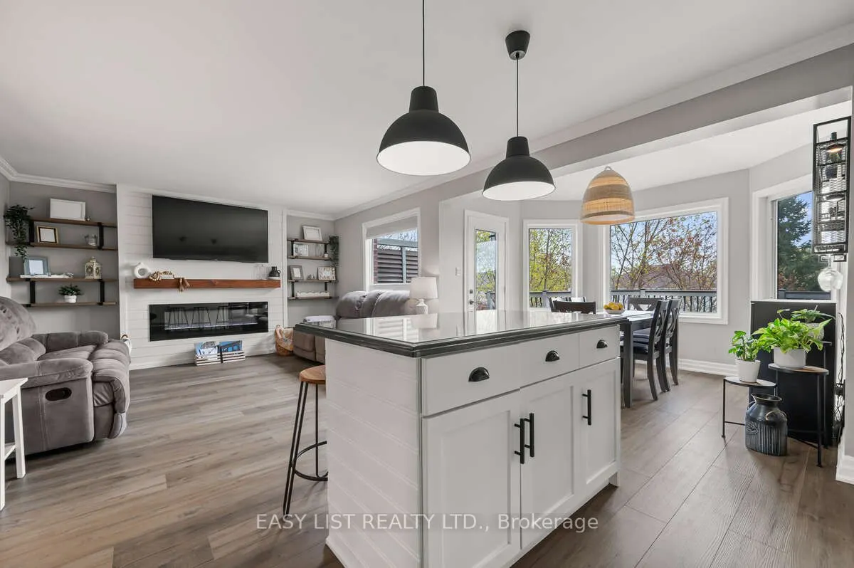 128 Marcy Crescent