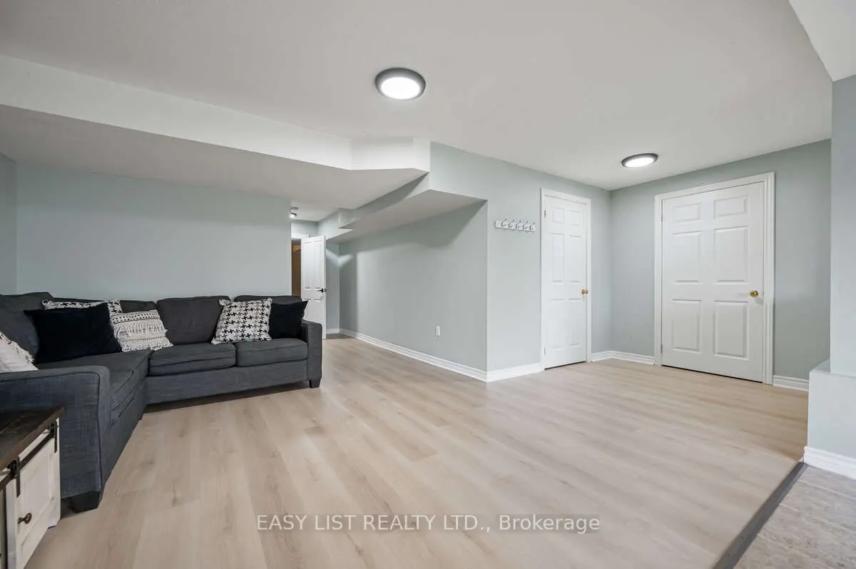 128 Marcy Crescent