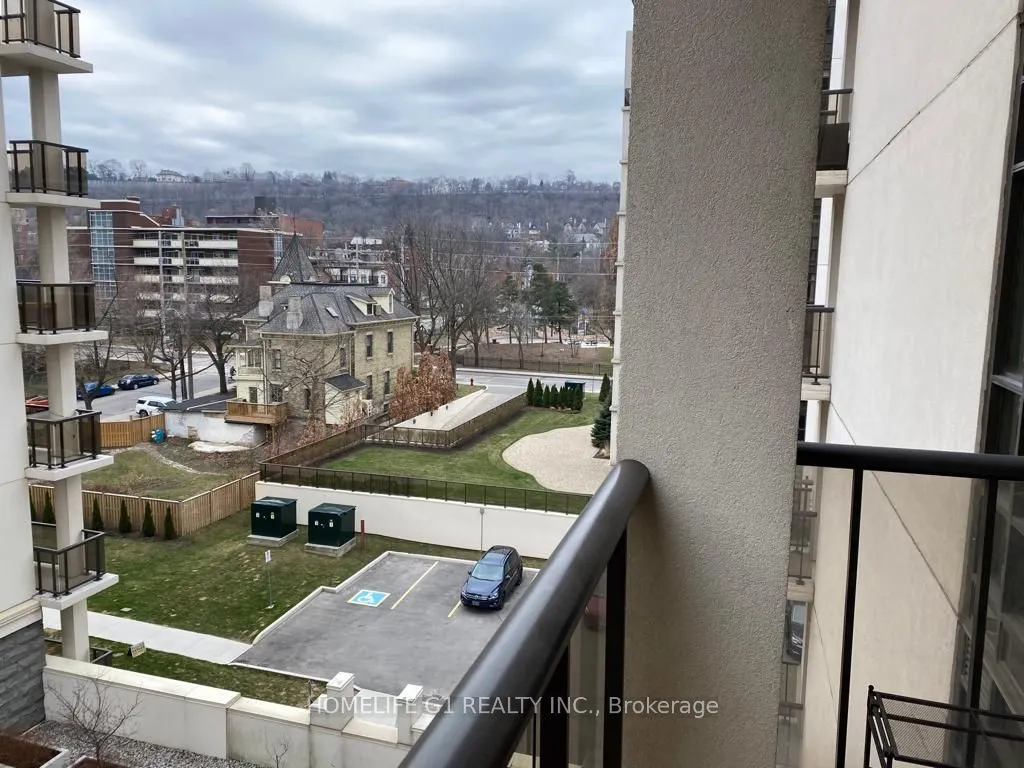 85 Robinson Street, #508