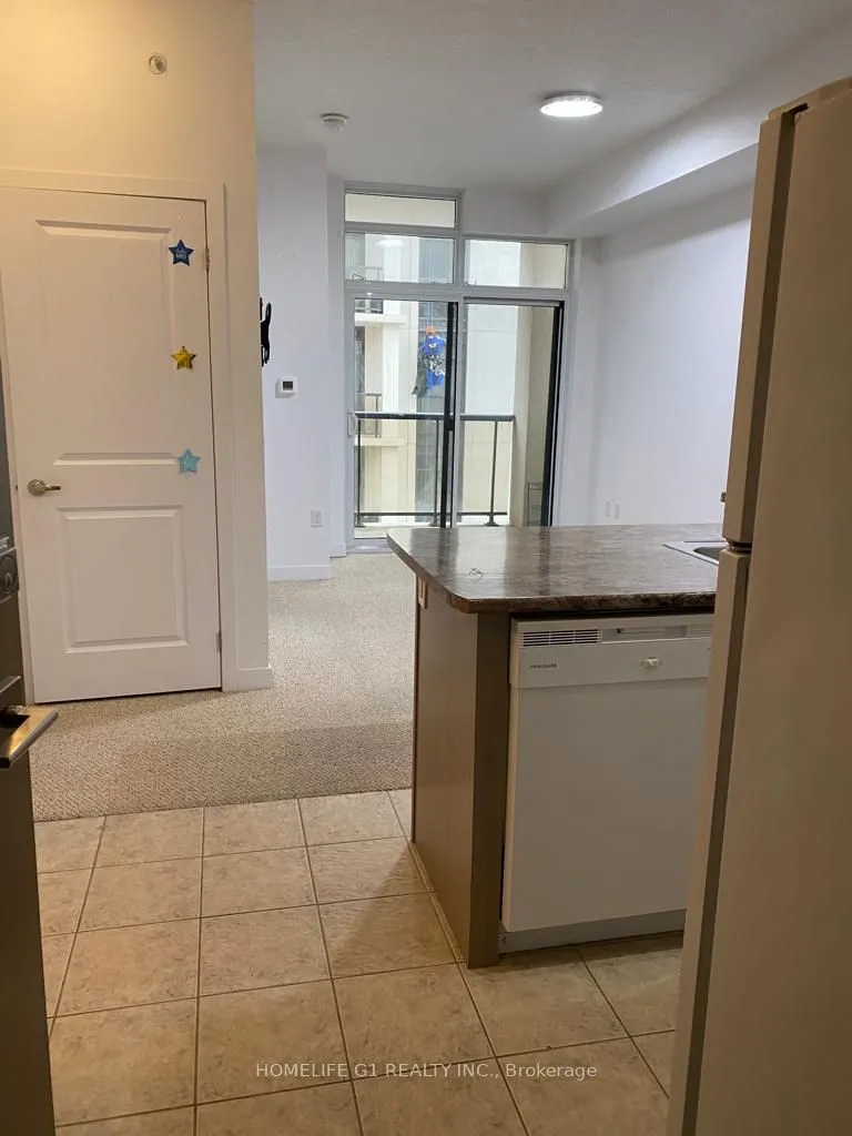 85 Robinson Street, #508