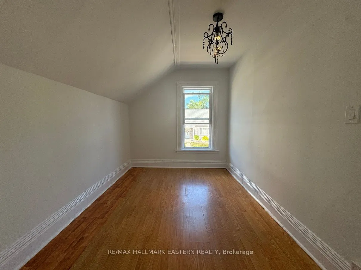 581 Paterson Street