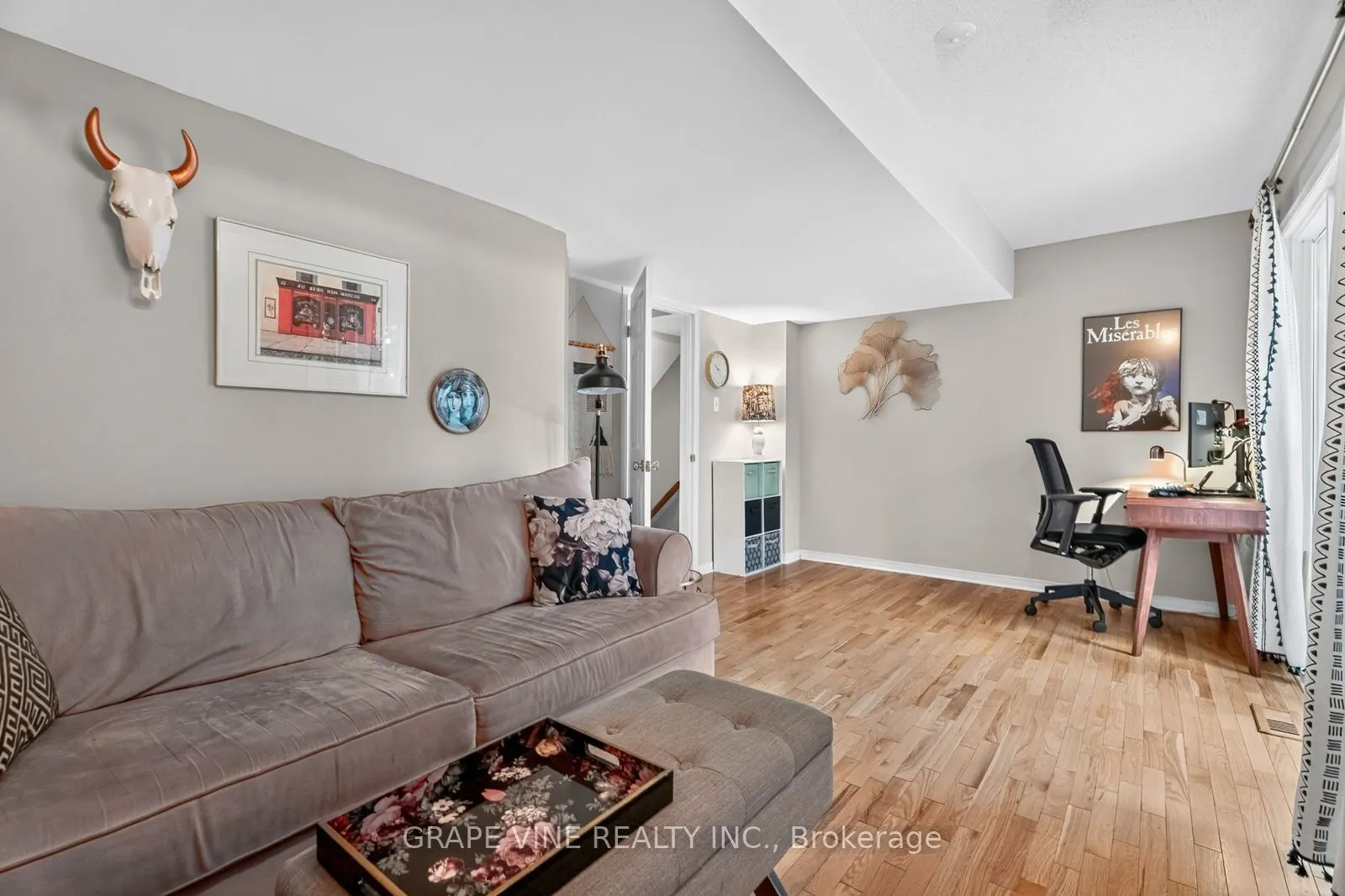 4 Radstock Private
