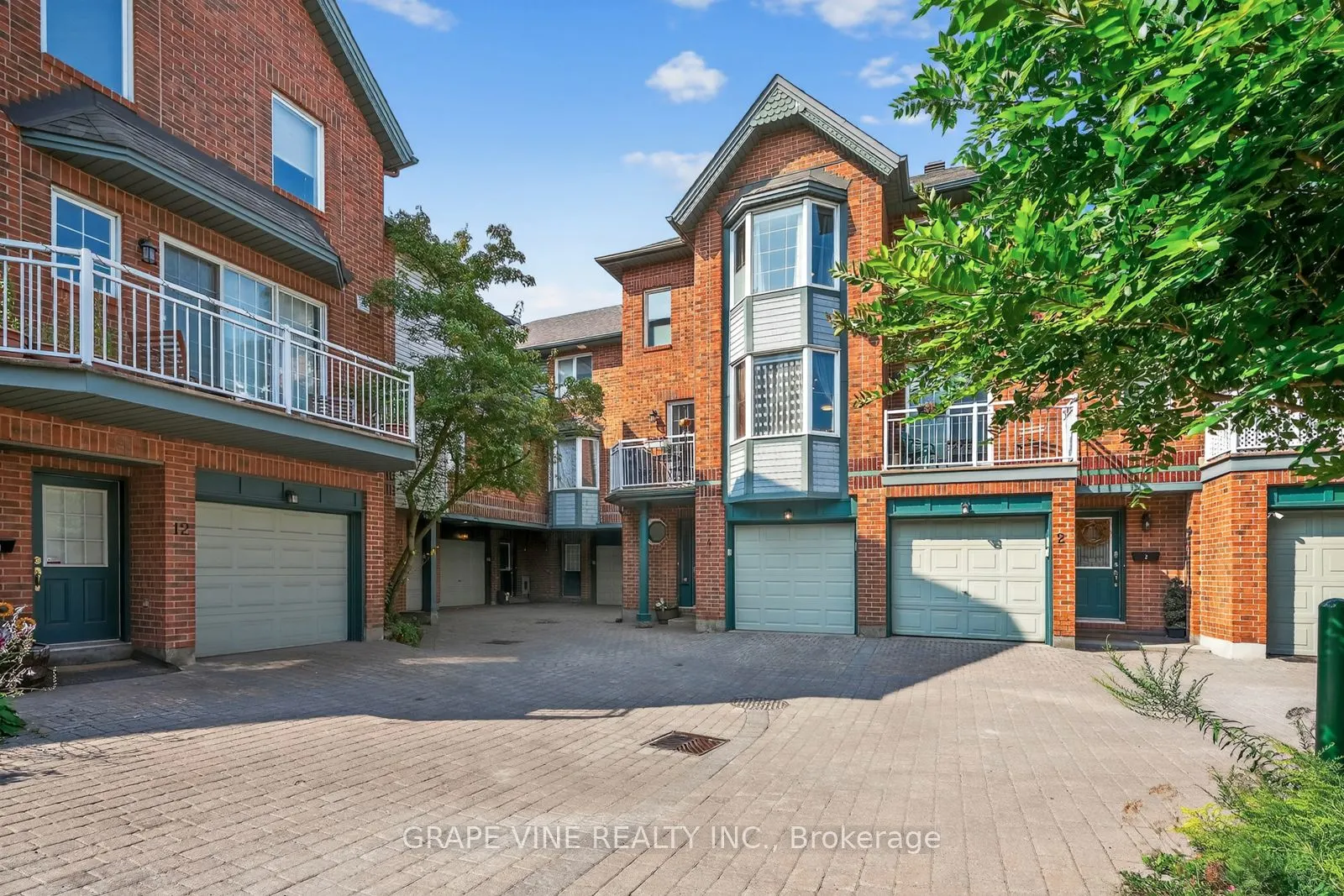 4 Radstock Private