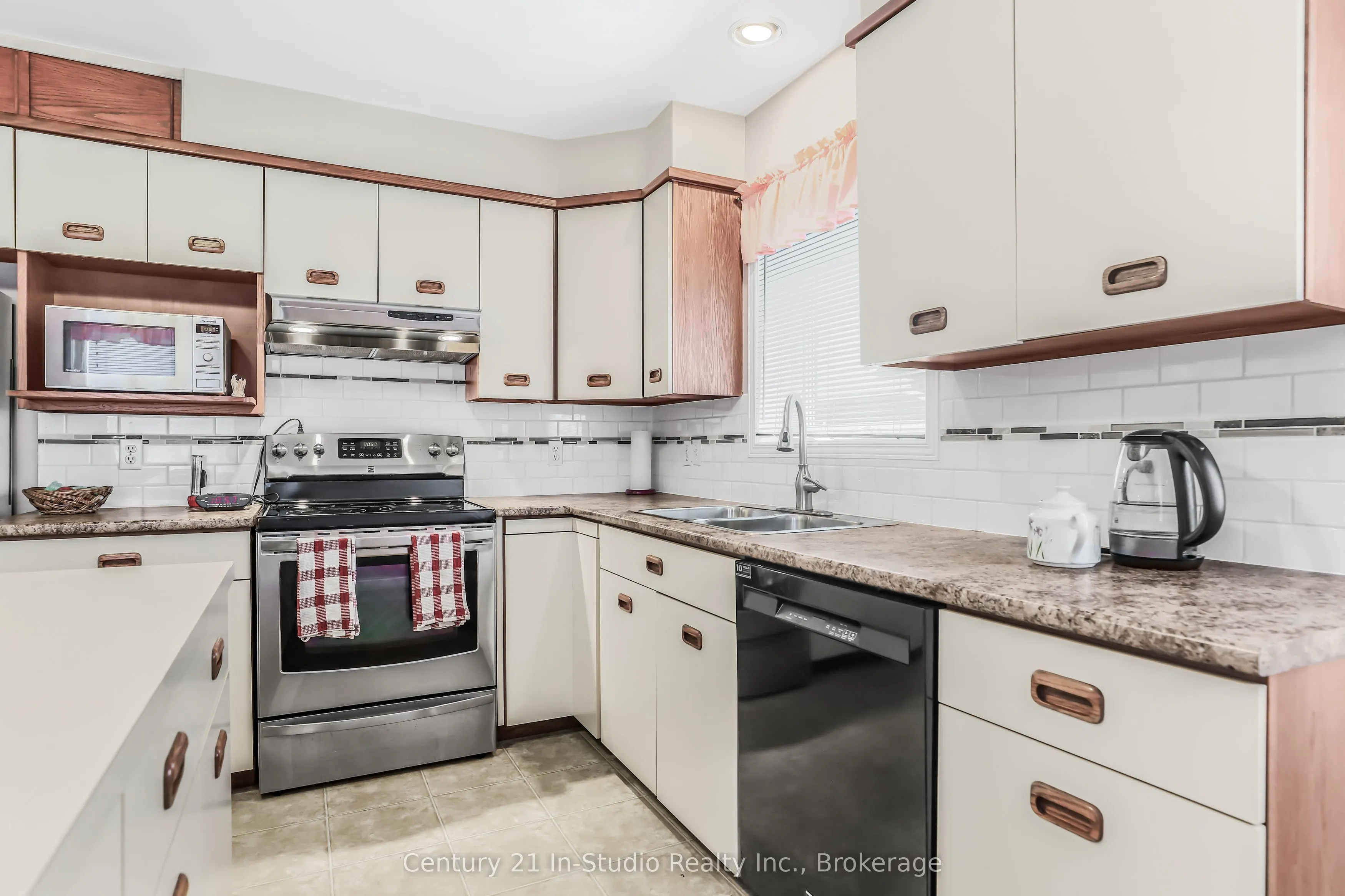 376 Parkwood Drive