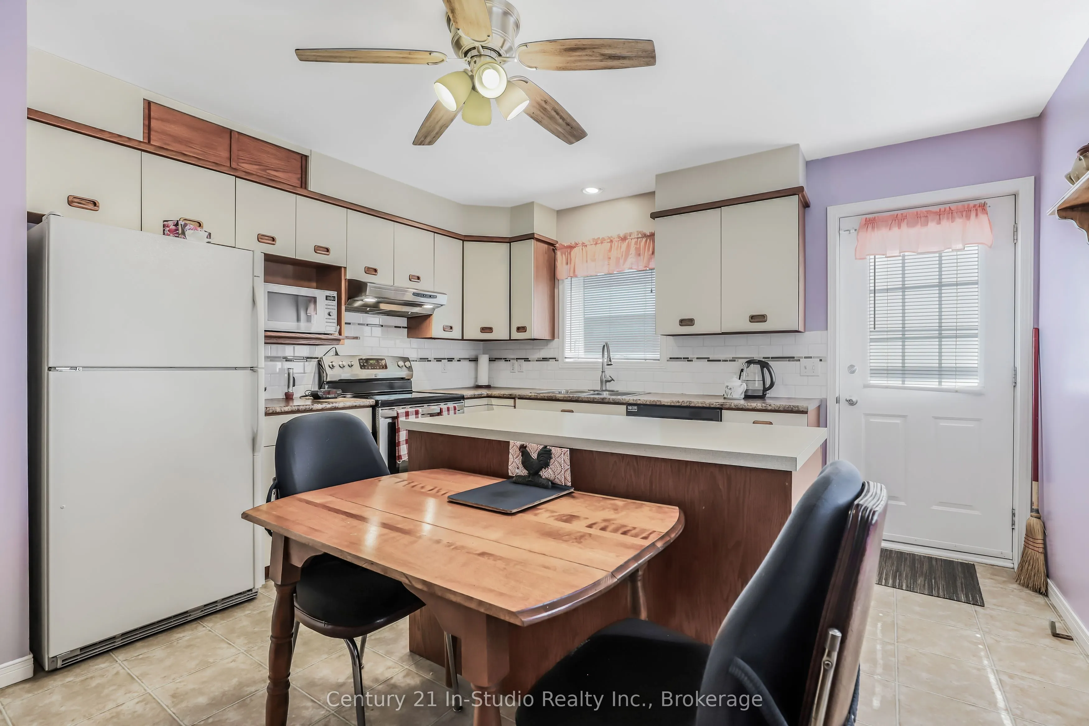 376 Parkwood Drive
