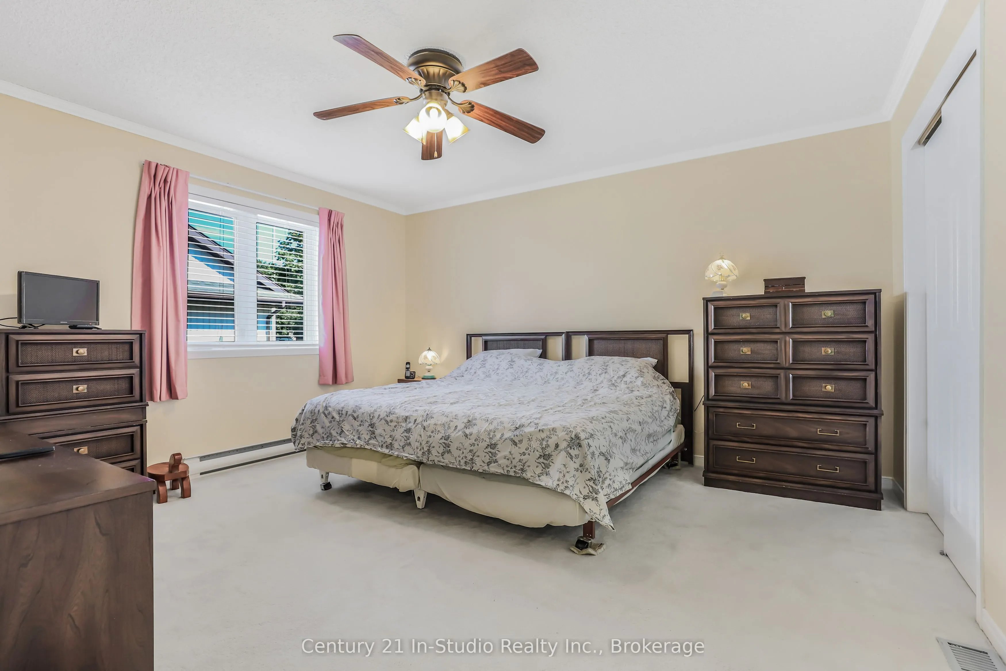 376 Parkwood Drive