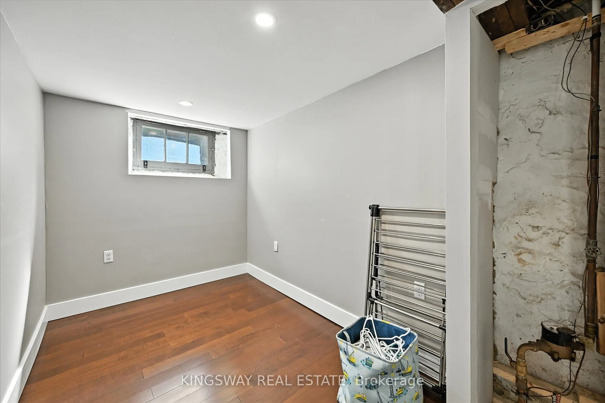 77 Proctor Boulevard