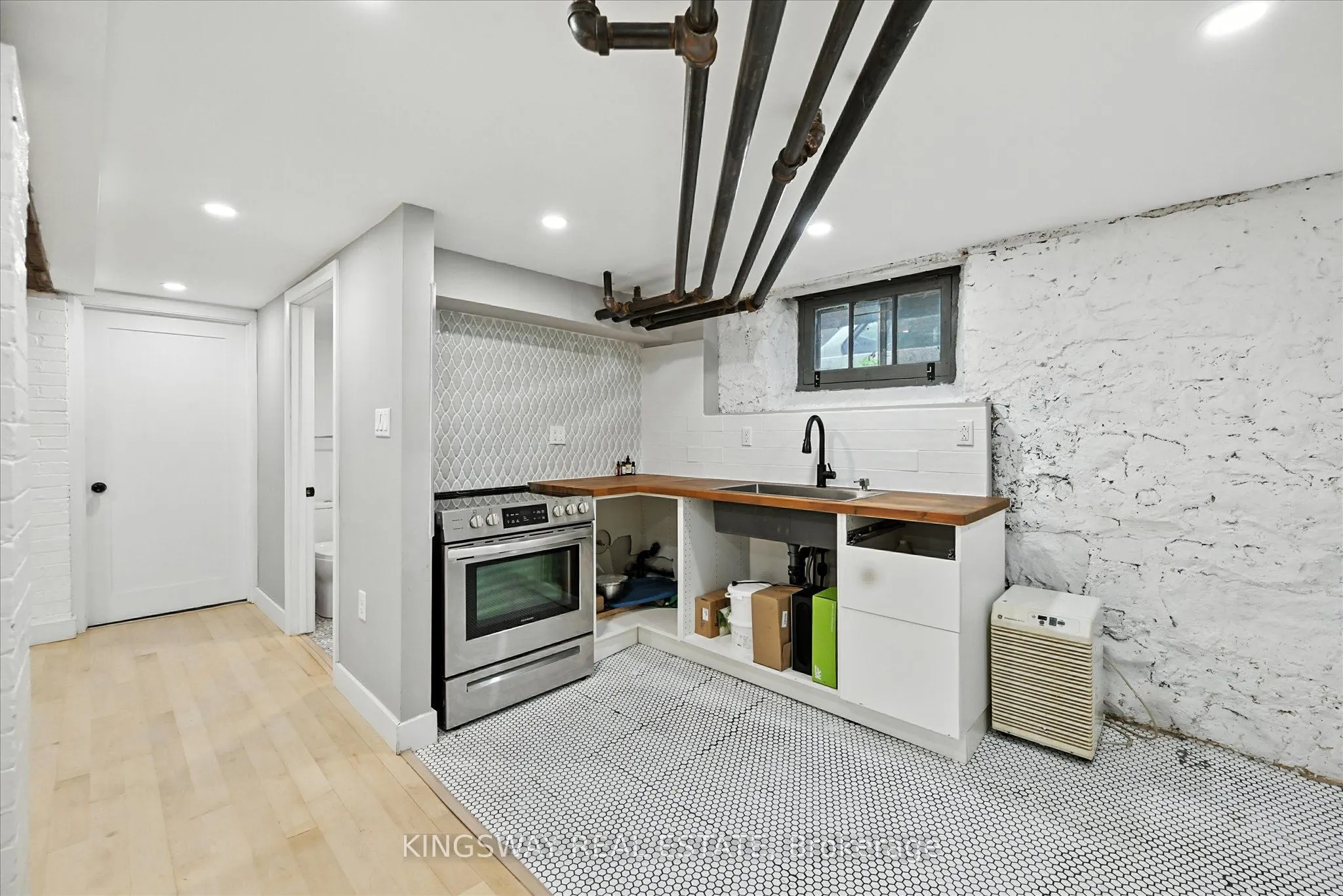 77 Proctor Boulevard