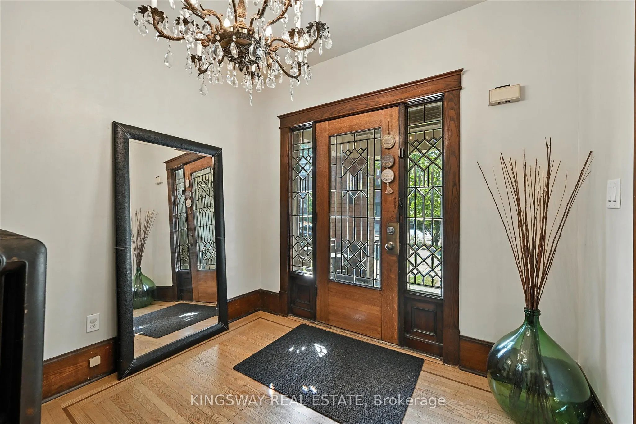 77 Proctor Boulevard