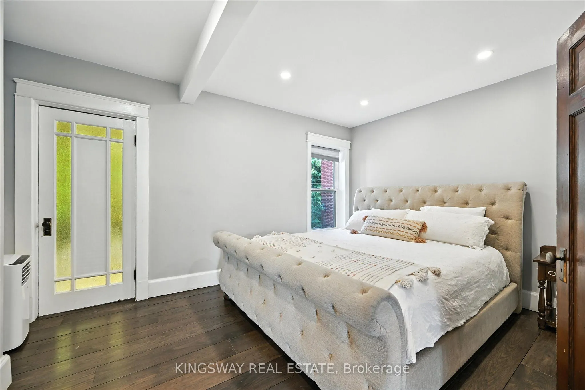 77 Proctor Boulevard