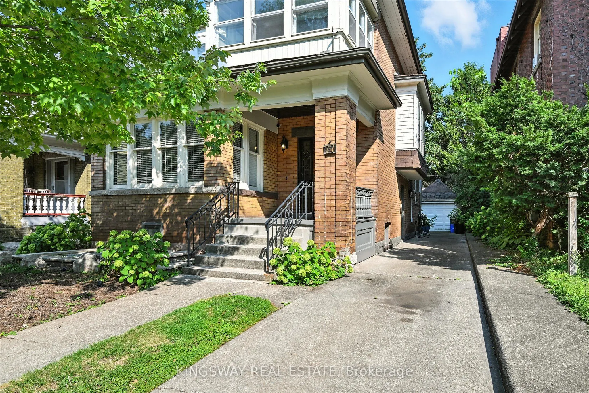 77 Proctor Boulevard