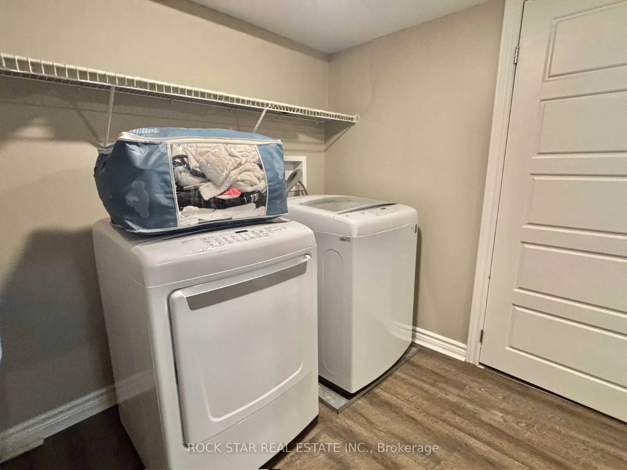 102 EMPRESS Avenue