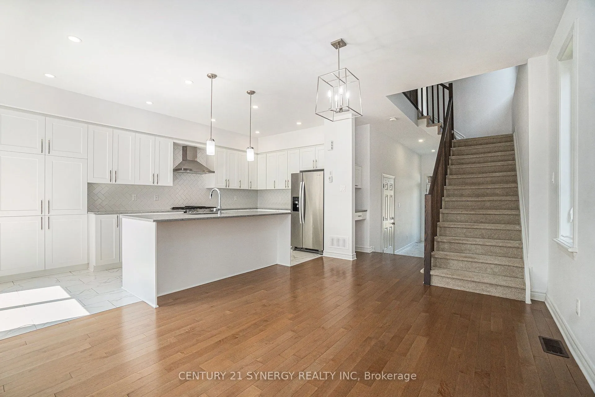 345 Cornice Street