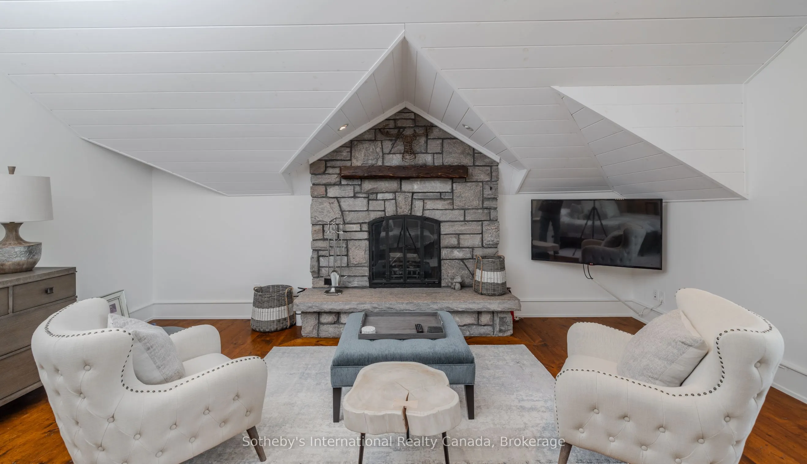 1037 Elgin House Road