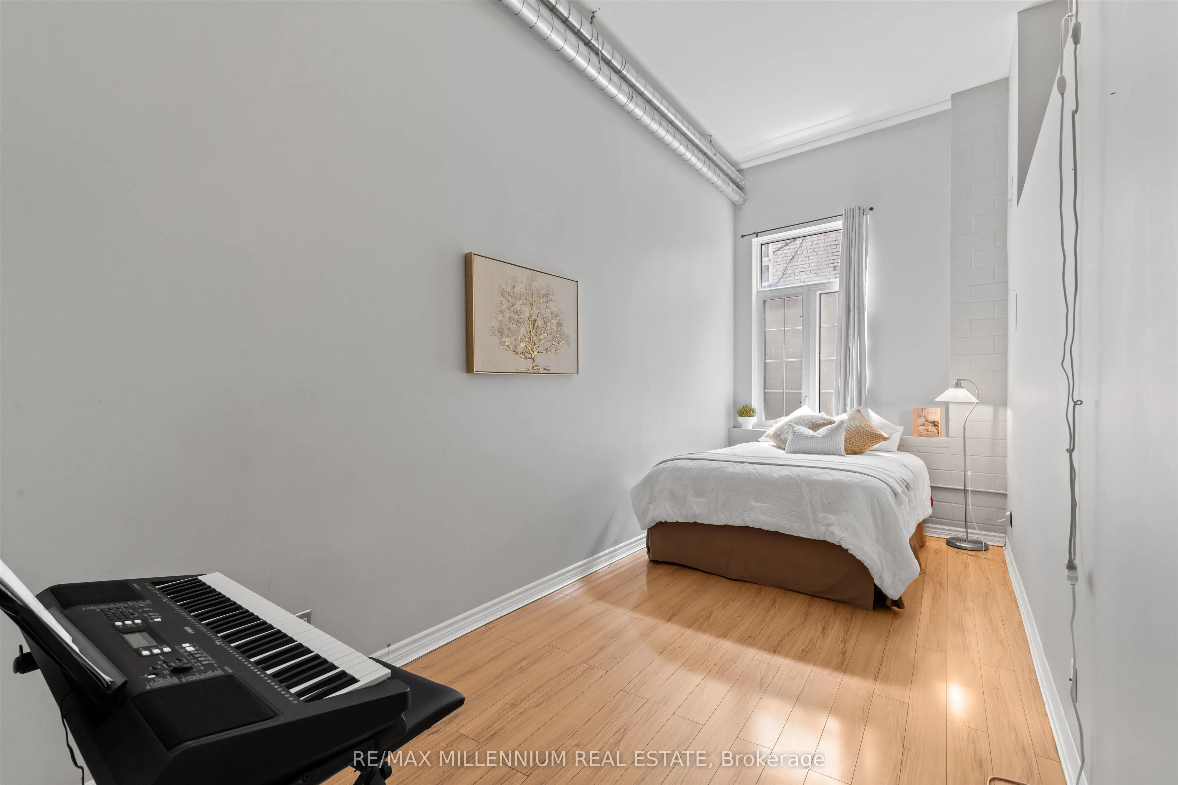 80 King William Street, #212