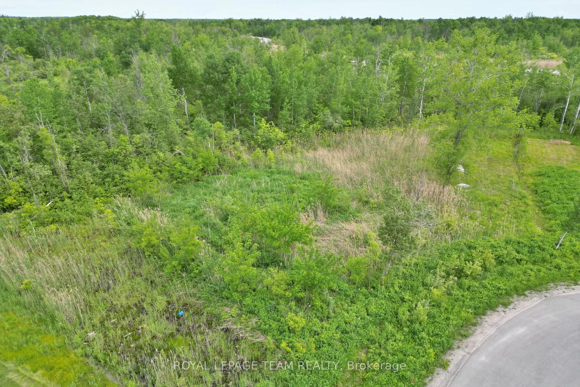 17 RIDEAU CROSSING Crescent
