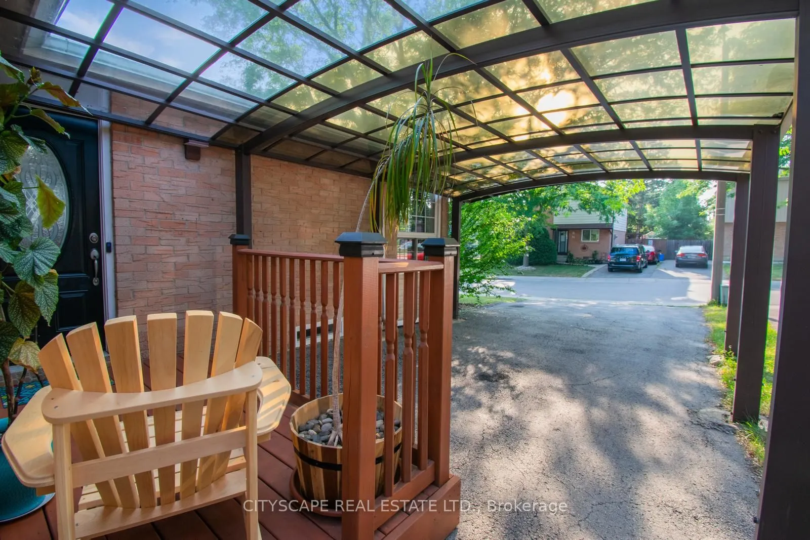99 Berrisfield Crescent