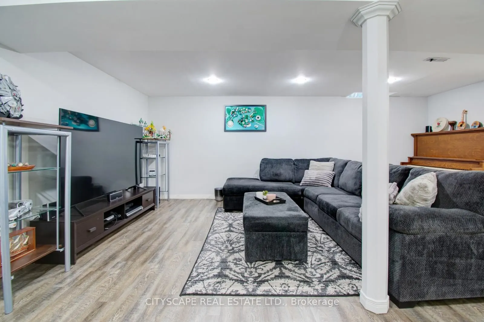 99 Berrisfield Crescent