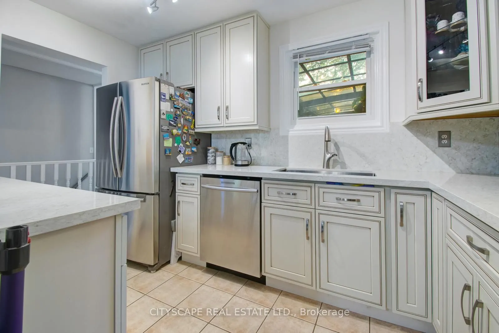 99 Berrisfield Crescent