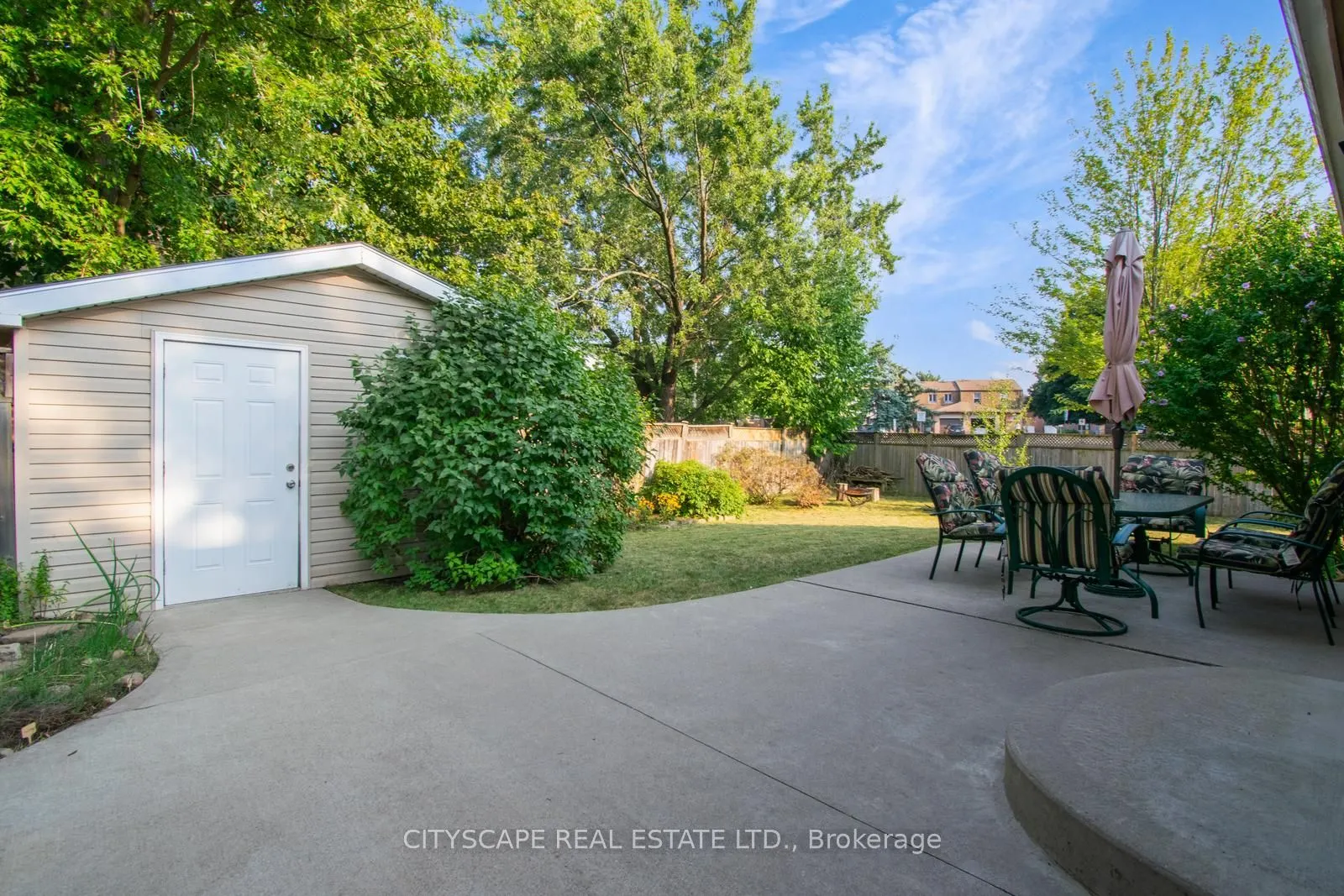 99 Berrisfield Crescent