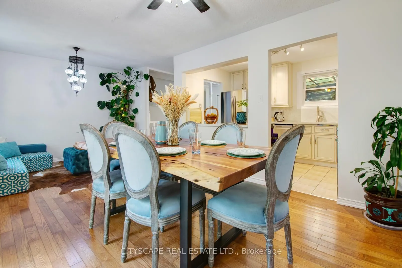 99 Berrisfield Crescent