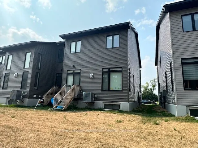 121 Bristol Crescent