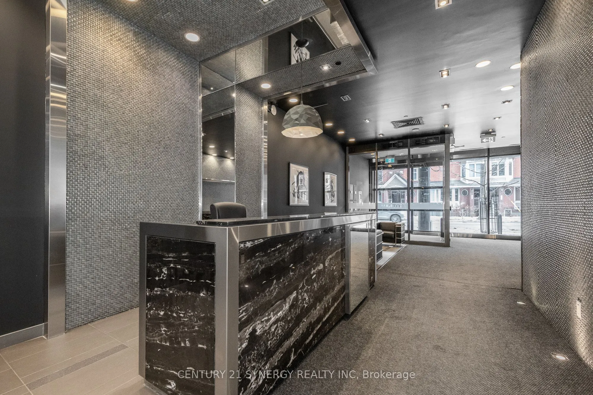 224 Lyon Street N, #405