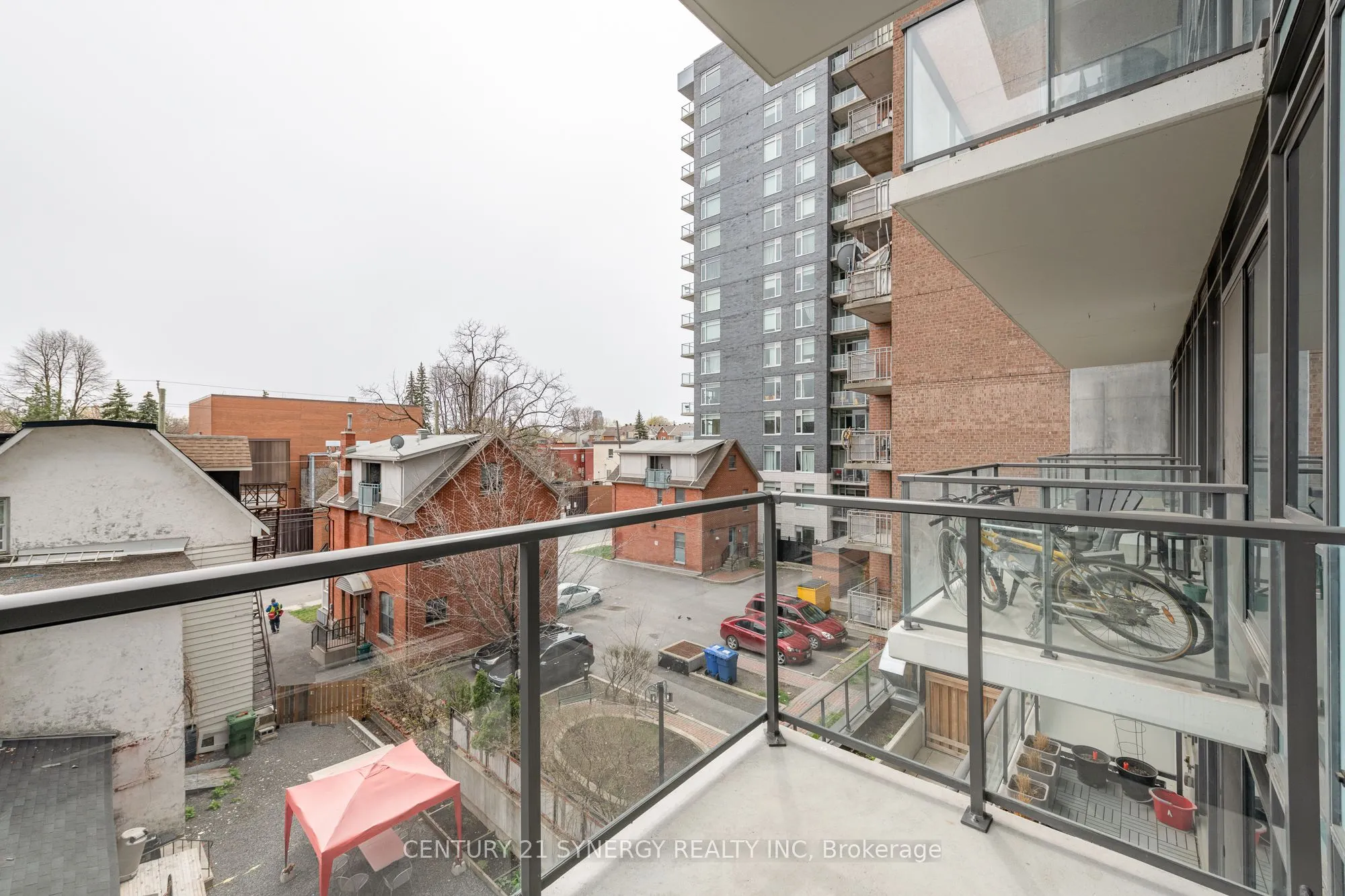 224 Lyon Street N, #405