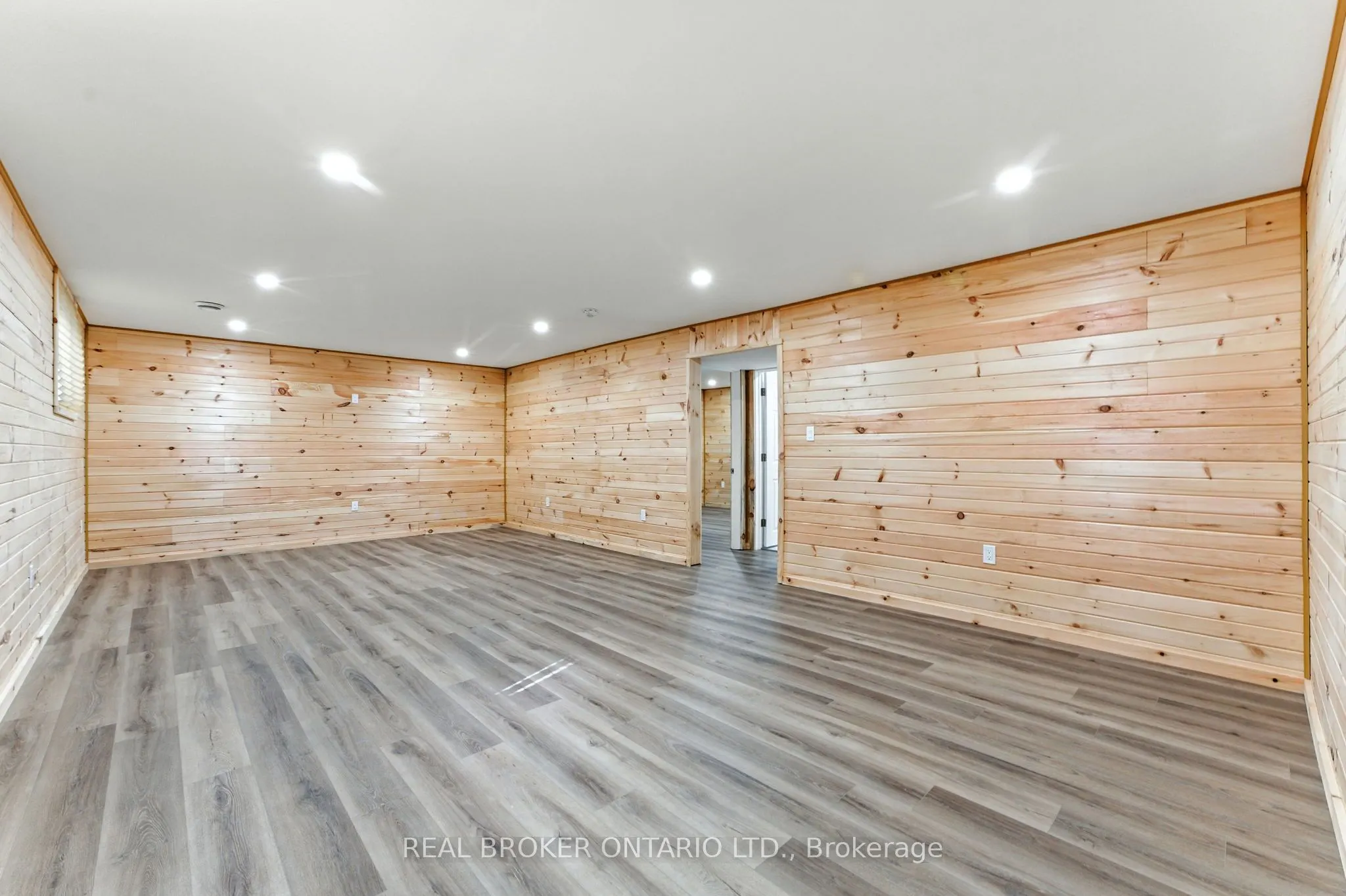7 Macneil Court