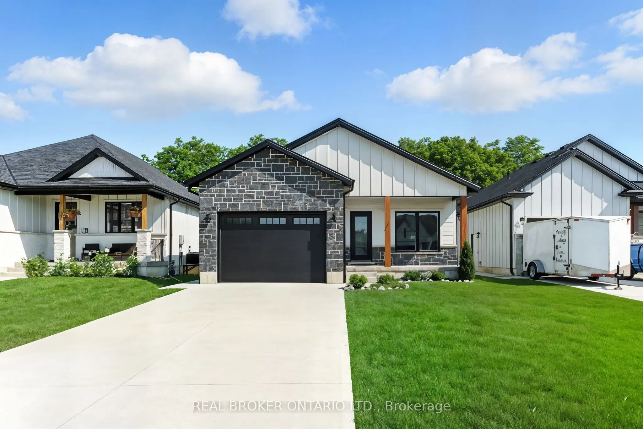 7 Macneil Court