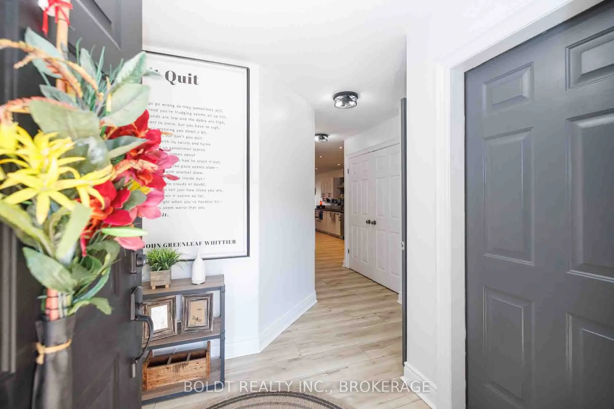 10 1/2 Metcalfe Street
