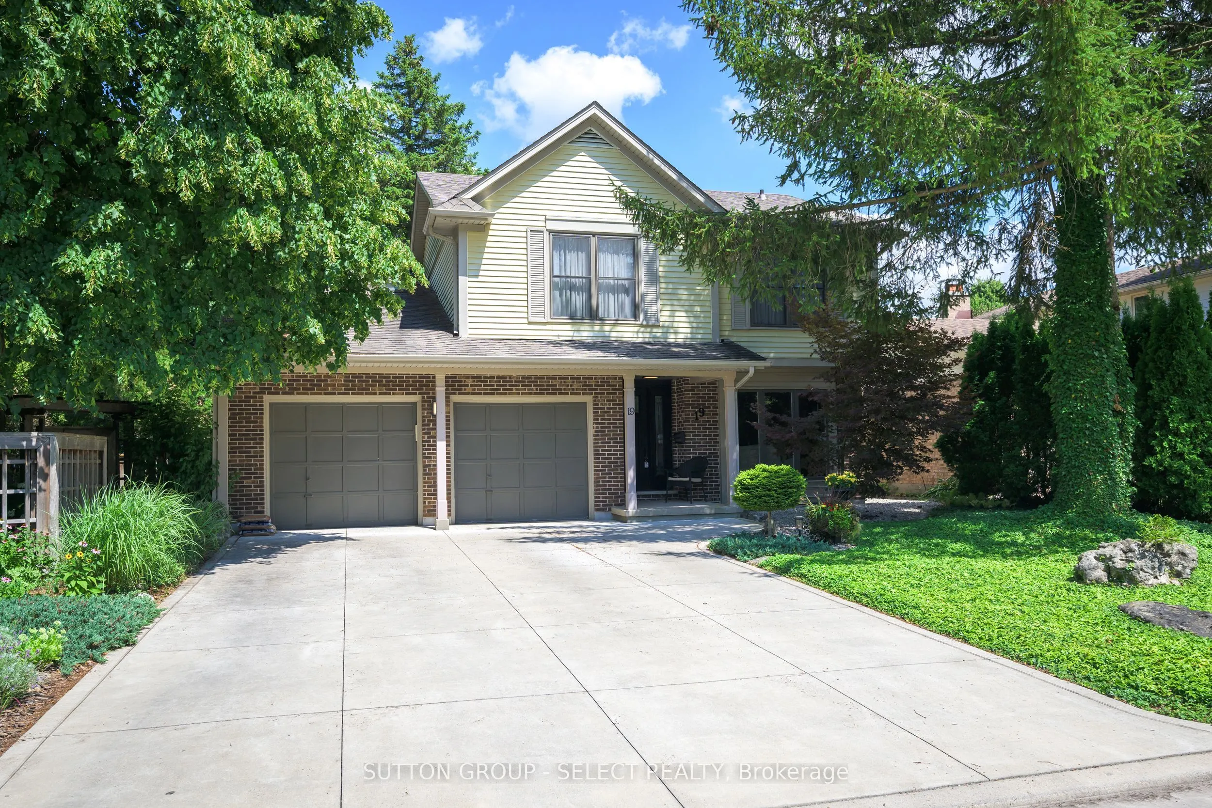 19 Spencer Crescent